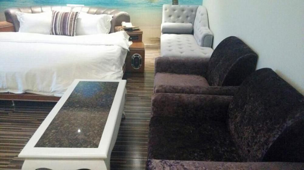 New Zhongxun Business Hotel Yueyang Esterno foto