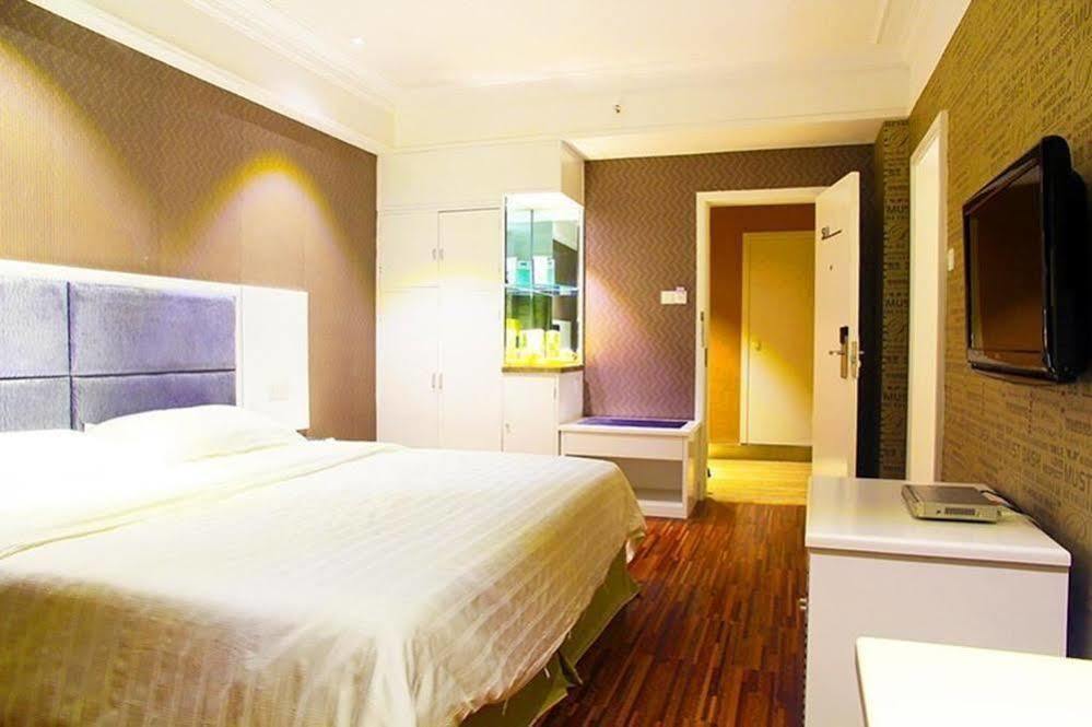 New Zhongxun Business Hotel Yueyang Esterno foto