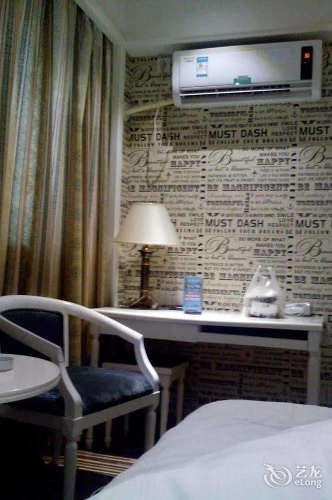 New Zhongxun Business Hotel Yueyang Esterno foto