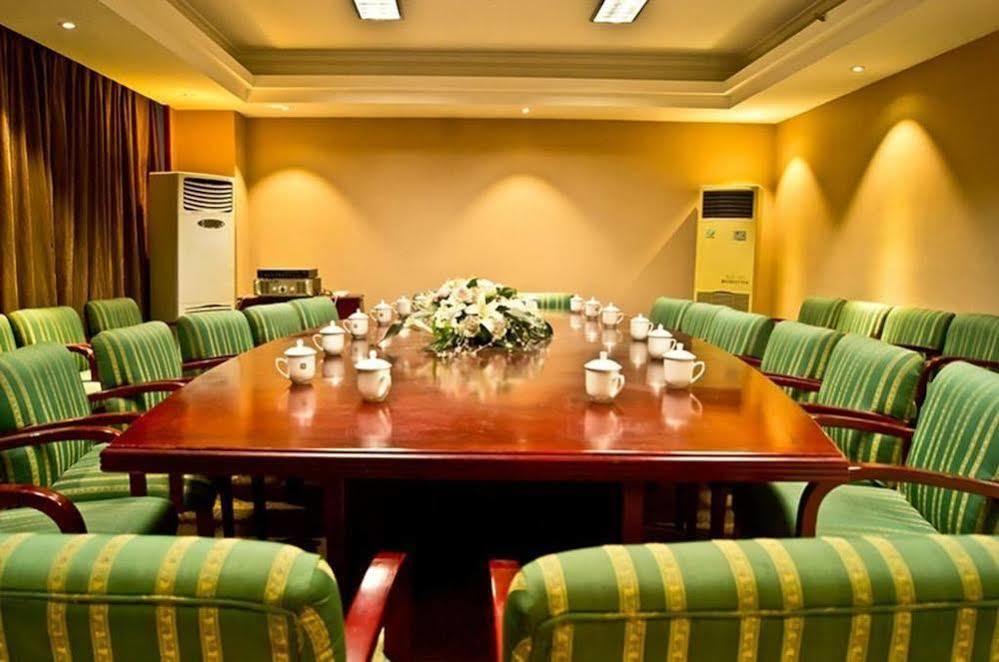 New Zhongxun Business Hotel Yueyang Esterno foto
