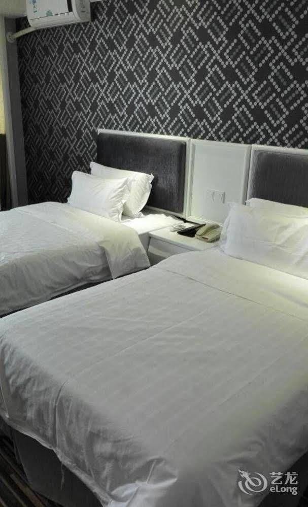 New Zhongxun Business Hotel Yueyang Esterno foto